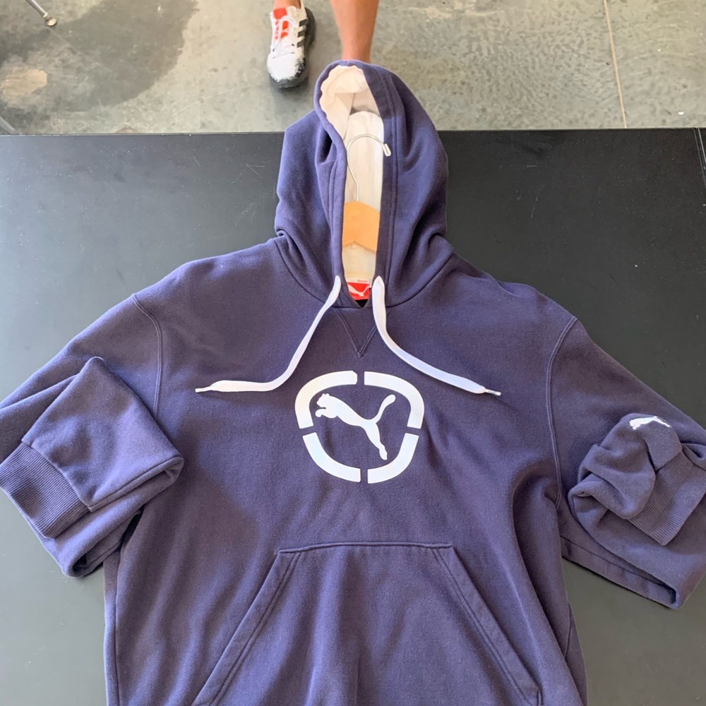 Puma hoodie sz Medium